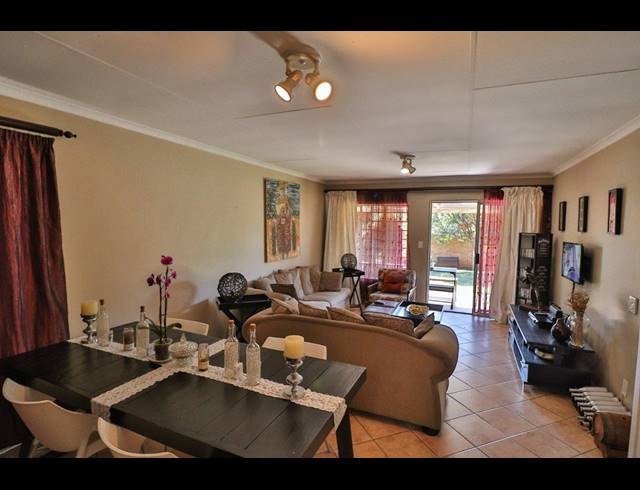 3 BEDROOM SIMPLEX SOLD IN MAGALIESKRUIN